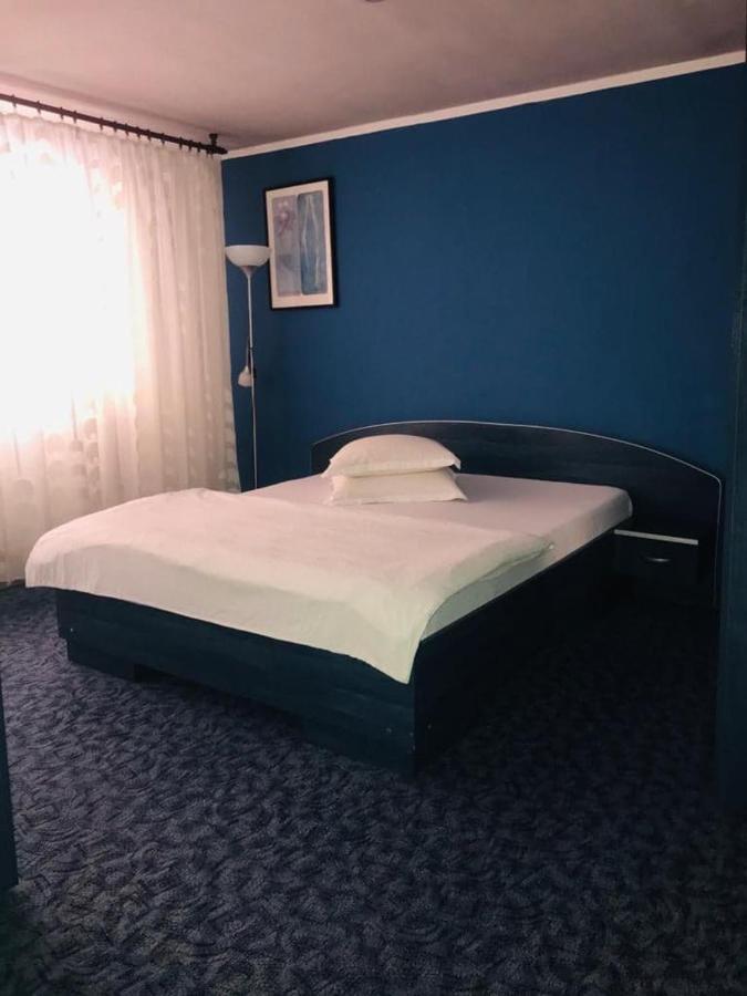 Vila Nik Buşteni Exteriör bild