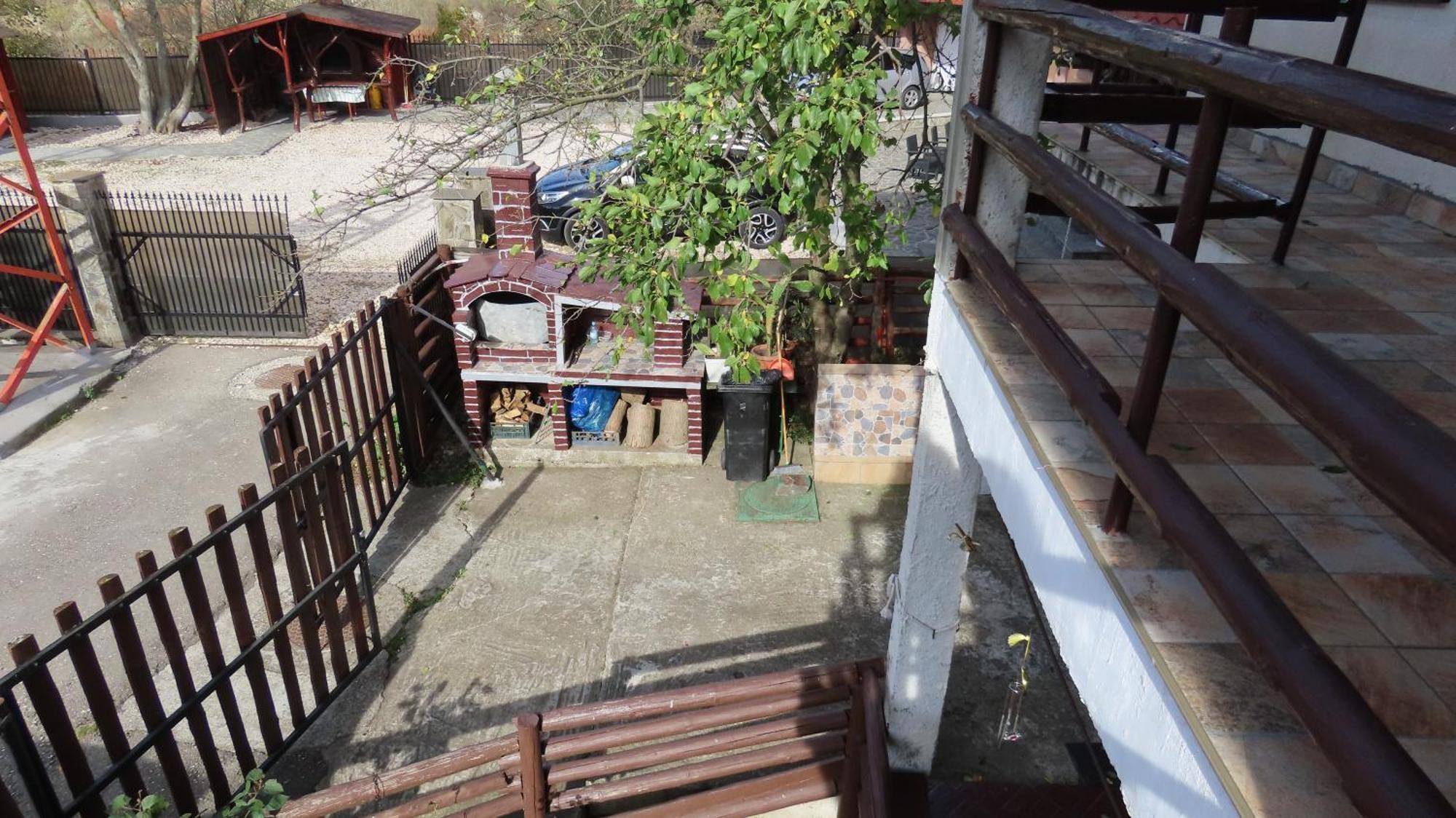 Vila Nik Buşteni Exteriör bild